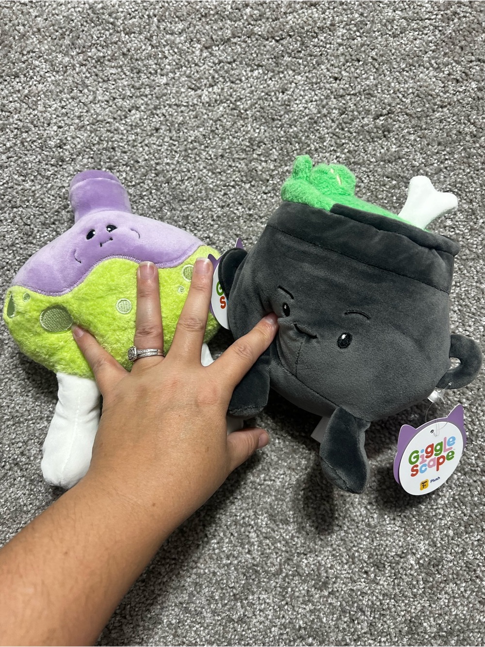 Giggle Scape Bean Bag Plush Halloween Cauldron and potion bottle New